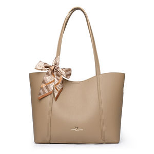 Sac fourre-tout en PU de haute qualité. La doublure est en polyester. Ceci est un sac à main de luxe de créateur.2253 - Product Image 4