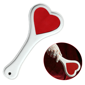 M-P4003 Pagaie en cuir BDSM pour adultes, en forme de cœur, pour submissif, pour stimulation sensorielle, 18+, pagaie de punition en cuir en forme de U pour couple - Product Image 1