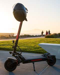 Trottinette électrique Roadrunner RS6 de conception américaine, lumineuse, 3600W, avec pneus PMT, haute vitesse et puissante - Product Image 2