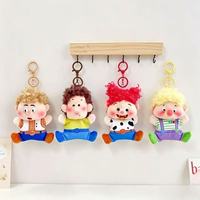 Porte-clés poupée en peluche mignonne pour enfants, cheveux bouclés, taches de rousseur, gilet imprimé vache, boucle en W, breloque en peluche, 5-7 ans, cadeau de fête, vente en gros