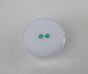 Paire d'émeraudes vertes naturelles colombiennes AAA, 3 mm, rondes, facettées, certifiées par un tiers, pour la fabrication de bijoux - Product Image 3