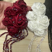 Applique de rose 3D en satin de luxe faite à la main avec franges de cristaux pour robe de soirée, accessoires de couture DIY pour robe de mariée