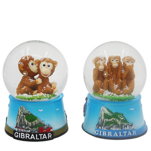Globo <span class=keywords><strong>de</strong></span> <span class=keywords><strong>Nieve</strong></span> <span class=keywords><strong>de</strong></span> Resina con <span class=keywords><strong>Mono</strong></span> <span class=keywords><strong>de</strong></span> Gibraltar Pintado a Mano, Recuerdo para Decoración del Hogar, 65mm 80mm 100mm - Product Image 2