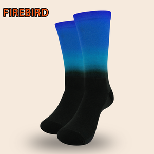 <span class=keywords><strong>2026</strong></span> मुद्रित कूल यूनिसेक्स मोजे नरम कस्टम फुटबॉल क्रू नए मिश्रण रंग मोजे - Product Image 1