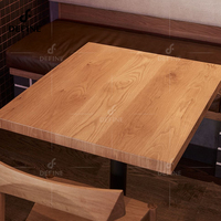 Meubles commerciaux résistants de restaurant d'hôtel en bois de conception carrée compacte à base de métal de durabilité ensembles de table de salle à manger