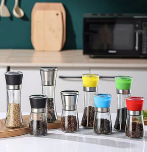 Nouveau design, moulin à poivre en acier inoxydable de 180 ml et 200 ml, moulin à sel manuel pour <span class=keywords><strong>accessoires</strong></span> de cuisine - Product Image 4