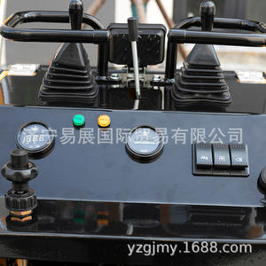 Matériel d'ingénierie compact multifonctionnel tout-terrain pour l'agriculture municipale - Product Image 2