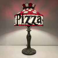 Lampe de table européenne décorée de verre coloré, motif pizza, lampe de bureau pratique et simple avec base en résine, adaptée aux chambres à coucher et aux tables de chevet