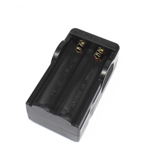 ไฟ LED แสดงสถานะการชาร์จแบบ Heavy Duty อะแดปเตอร์พอร์ตคู่ แหล่งจ่ายไฟแบตเตอรี่ 18650 อเนกประสงค์สำหรับการใช้งานกลางแจ้ง - Product Image 2