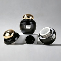 Pot en verre noir de luxe pour crème 30g 50g 100g, contenant rond pour crème visage cosmétique avec couvercle en dôme doré, emballage personnalisé pour soins de la peau