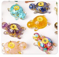 Statue de tortue porte-bonheur en résine époxy avec copeaux de cristal naturel, feuilles d'or et pièce de monnaie porte-bonheur, faite à la main, Feng Shui, pour la prospérité, cadeau d'anniversaire, décoration