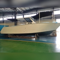 Bateau de pêche de loisir haut de gamme de 11 mètres à vendre, console centrale en alliage d'aluminium résistant à la corrosion avec un plan de pont spacieux