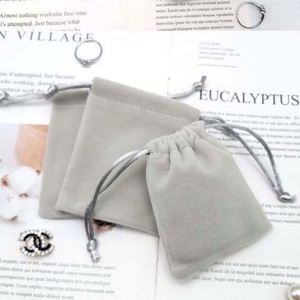 Customized Logo Velvet <b>Drawstring</b> <b>Bag</b> for Gift Shopping Cosmetics <b>Makeup</b> - Product Image 3
