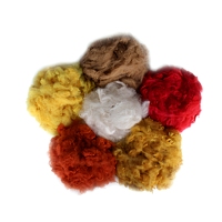 Fibre de polyester recyclée teinte ignifuge à prix d'usine, disponible en plusieurs couleurs