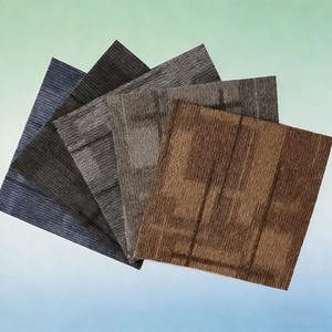 Dalles de moquette pour sols, approche adaptée aux aménagements intérieurs en cours de transformation et <span class=keywords><strong>à</strong></span> la planification d'espaces modulaires - Product Image 1