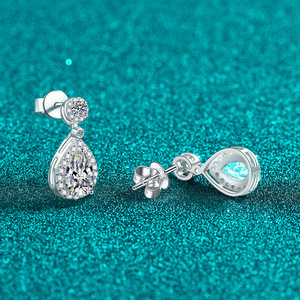 Manufacturer <strong>Wholesale</strong> 925 Sterling Silver D Color Moissanite 1Carat Pear-shaped Waterdrop Moissanite Earrings for Women Gift - Product Image 4