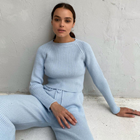 Ensemble pull-pantalon deux pièces en tricot personnalisé décontracté pour femmes col rond ensemble haut en tricot et pantalon long pull ajusté en tricot côtelé pour femmes