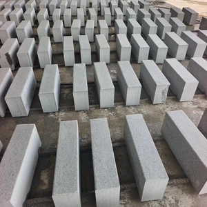 <span class=keywords><strong>รา</strong></span>คาถูกงาหินแกรนิตสีเทาดําและสีขาวหินขอบถนนข้อกําหนดต่างๆที่กําหนดเอง - Product Image 4