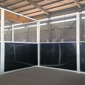 Attrezzatura stallo porte cerniere in legno massello caldo stalla portatile stabile Mobile cavallo con bordo in HDPE - Product Image 5