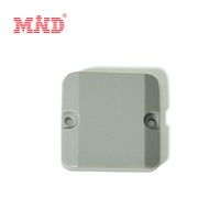 Gestion des actifs industriels, étiquette RFID UHF sur métal avec une distance de lecture de 0 à 15 m