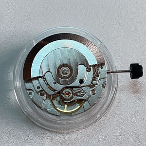 Mouvement Blanc Premium 2824, Date à 3 Positions, Amortisseur de Chocs Fleur de Prunier, Grandes Aiguilles, 28800 VPH, Performance Stable - Product Image 4