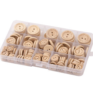 Botones de madera redondos, de madera natural, grabados a mano con amor, ecológicos, para ropa infantil. - Product Image 2