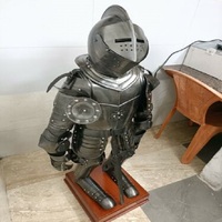 COSTUME D'ARMURE DE CHEVALIER MÉTALLIQUE MÉDIÉVALE Taille réelle-Armures restaurées Armure médiévale en métal antique/Armure de chevalier/Armure complète S