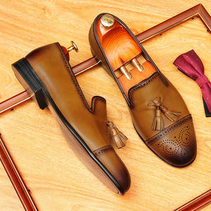 Mocasines de Cuero de Gamuza para Hombre, Primavera Verano, Zapatos Casuales de Cuero con Borlas, Zapatos Retro Sin Cordones para Conducir - Product Image 4