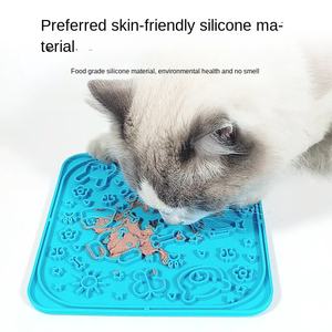 Al por mayor Tapete de silicona cuadrado sólido para lamer para perros, divertido, anti-ahogo, anti-derrame, comedero lento con ventosa, ecológico para mascotas, IPX5 - Product Image 2