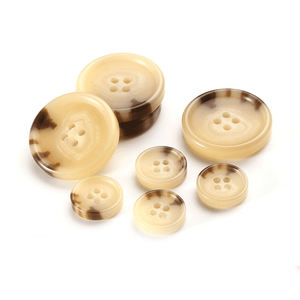 Botones redondos reciclados de 4 agujeros ecológicos hechos a medida para ropa - Product Image 1