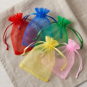 Sac en organza transparent avec cordon de serrage pour l'emballage de bijoux, les cadeaux de fête et le rangement des perles - Product Image 3