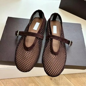 Chaussures pour femmes, version coréenne, chaussures en maille, nouvelles sandales plates décontractées polyvalentes, chaussures décontractées respirantes pour femmes 2025 - Product Image 1