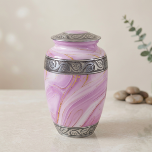 Urne funéraire marbrée rose et violette avec veines dorées et bordure argentée pour cendres d'adultes par EVANA IMPEX - Product Image 1