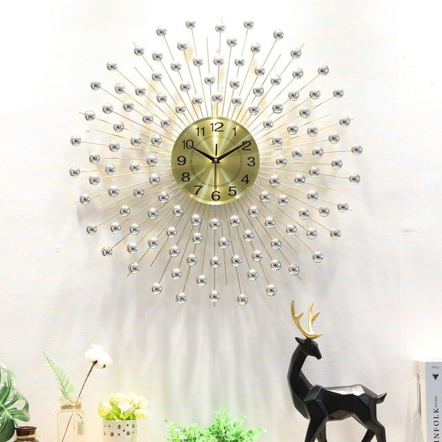 Hot European Creative Simple Golden Metal Clock Iron Decorative Living Room Wall Clock Acrylic Pearl Wall Clock for Living Home