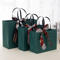 Sacs en papier en gros, sacs cadeaux en papier, sacs shopping personnalisés de luxe en papier coloré pour anniversaires, Noël, fêtes, avec votre logo