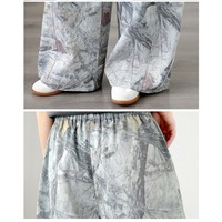 2026 En gros Pantalon en jean à jambe large pour femme, taille haute élastique avec cordon de serrage, imprimé floral Woodland, vert sauge discret, grande taille