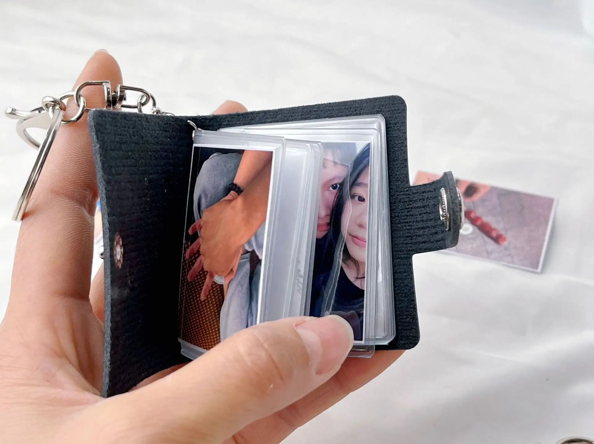 Bingkai Mini buku foto gantungan kunci Album foto Mini gantungan kunci Album pribadi PULeather permukaan sisipan PVC foto buku gantungan kunci