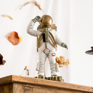 Astronaut Figurine Desktop Ornament Synthetic Resins Unisex Gift For Home Decoration - Product Image 4