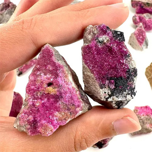 Recién llegados Especímenes de minerales preciosos naturales Cobaltocalcita sin calentar Rosa Cobalto rojo Calcita Piedra cruda para la venta - Product Image 5