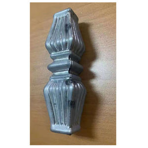 Recinzione metallica ringhiera in ferro collare in ghisa borchia inserti decorativi a balaustra <span class=keywords><strong>collari</strong></span> in ferro battuto - Product Image 4