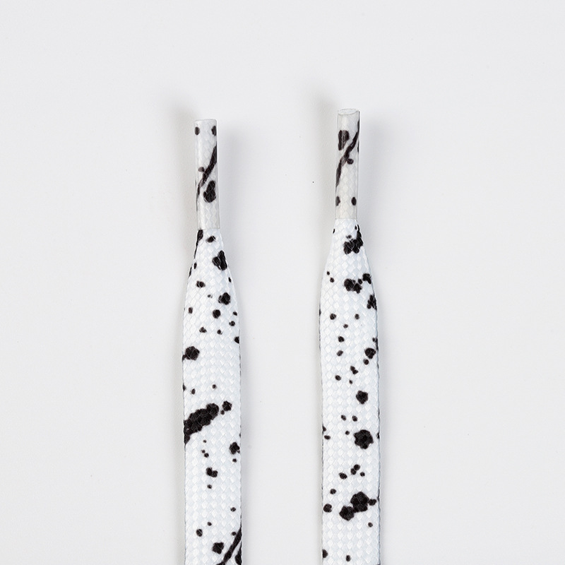 Fondo blanco con negro.