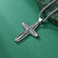 Collier tendance pour enfants J&D Jewelry, en acier inoxydable étanche, plaqué or 18K PVD, chaîne à maillons, croix pavée transparente blanche