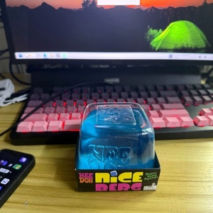 Juguete Antiestrés Relax Needoh Cube de 8.2cm, Suave, de Rebote Lento, Sensorial, para Niños y Adultos, Regalo - Product Image 1