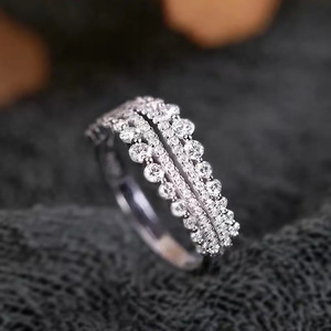 Anello con Design a Onde Cave per Dito Indice da Donna - Product Image 2