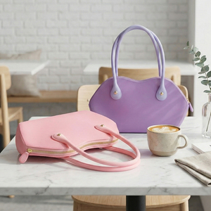 Sac à main de plage en silicone imperméable et lavable, petit sac en caoutchouc portable avec fermeture éclair pour le rangement de cosmétiques et de téléphone - Product Image 1
