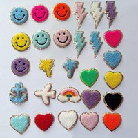 Patchs en chenille écologiques du fabricant, sequins assortis en forme de cœur pour appliques, patchs brodés pour vestes en jean et chapeaux