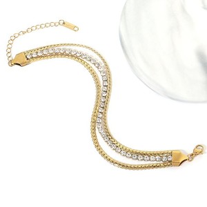 Brazalete de Moda con Incrustaciones de Circonio, Tres Capas, Acero de Titanio Electrochapado en 18k, Joyería para Fiesta - Product Image 5