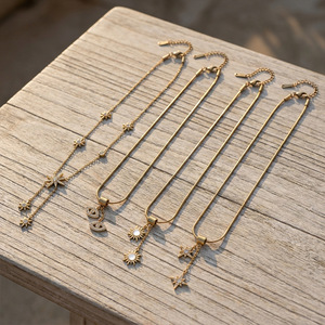 Collier Pendentif Étoile Œil Turc en Acier Inoxydable Plaqué Or 18K PVD Style Bohème Chic, Étanche, pour Femme, avec Chaîne Serpent et Pendentif Gland - Product Image 3