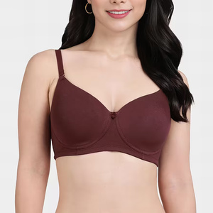 Soutien-gorge pour femme Smooth Support, conçu pour des mouvements confortables, avec une coupe définie et un look élégant au quotidien - Product Image 1