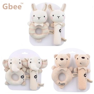 Gbee <span class=keywords><strong>Jouet</strong></span> pour bébé en coton biologique manivelle Poupée de confort pour nouveau-né Bébé 0-1 an Hochet Transat & Jumper - Product Image 2